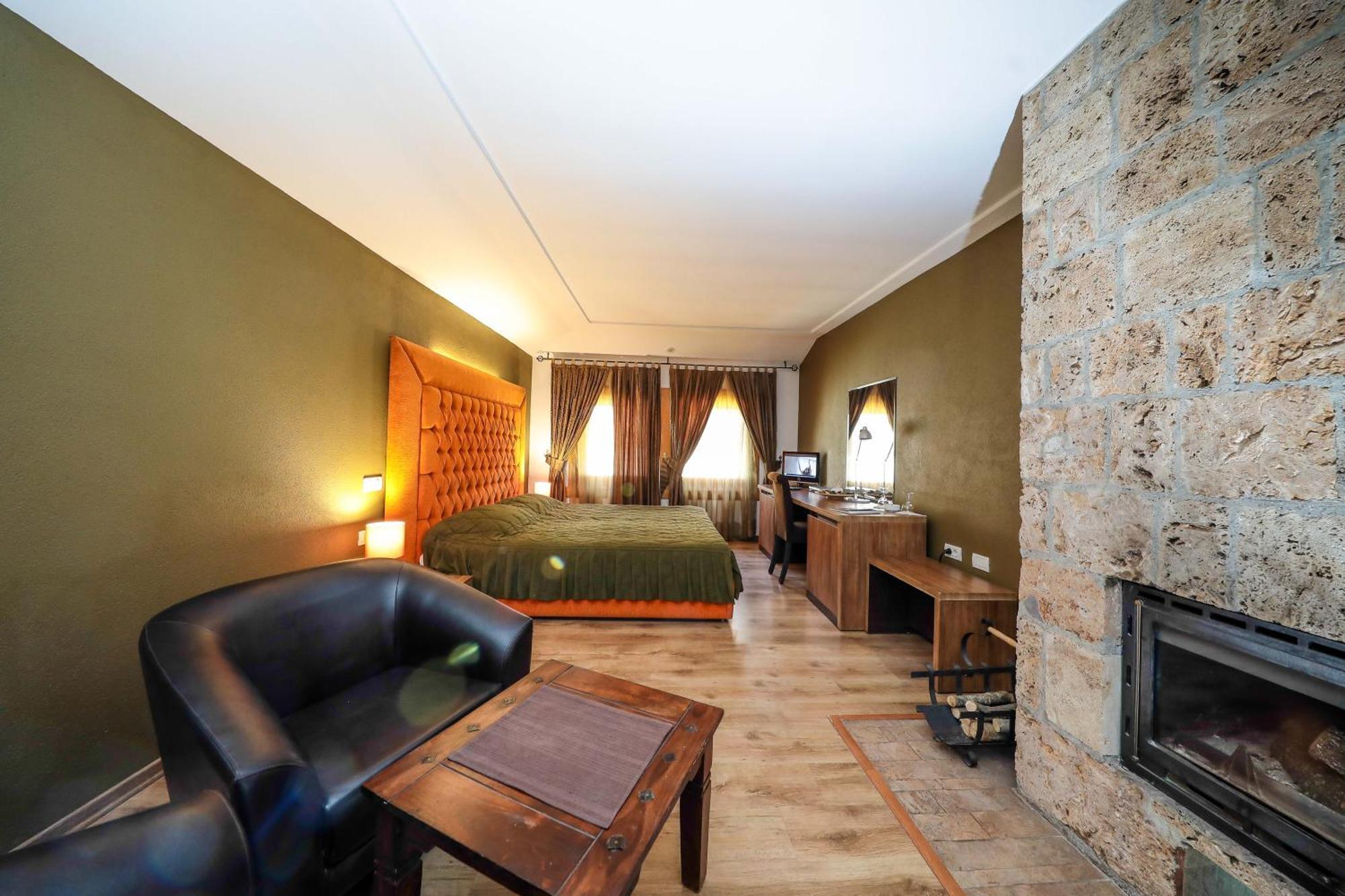 Hotel Carshia E Jupave Gjakova Luaran gambar