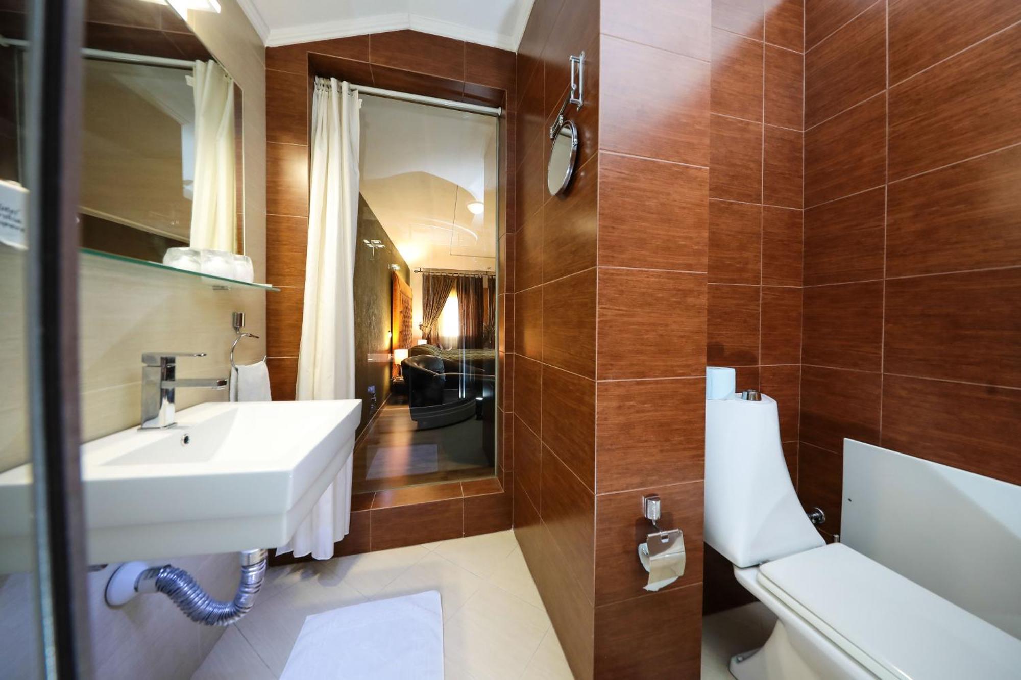 Hotel Carshia E Jupave Gjakova Luaran gambar