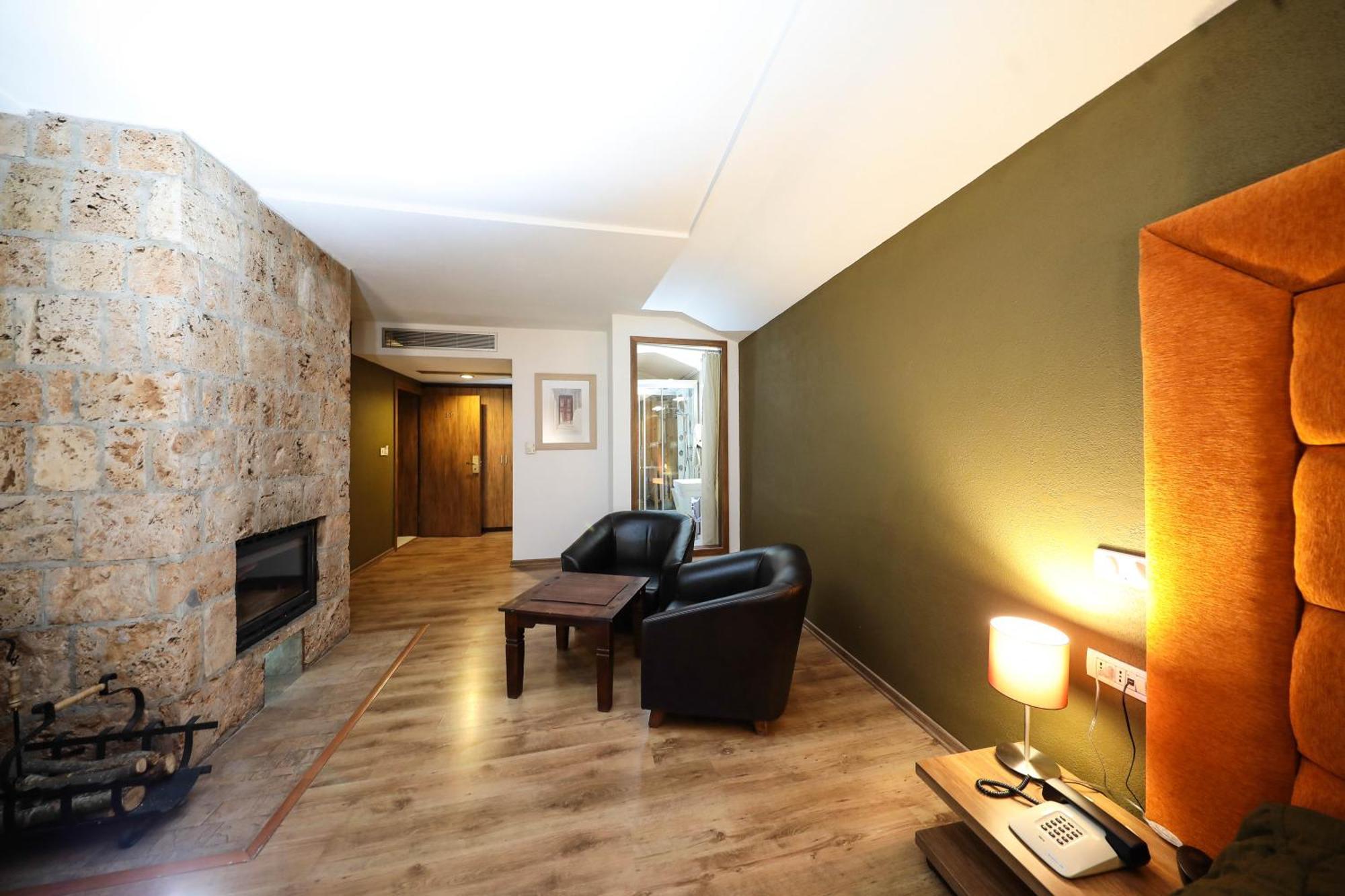 Hotel Carshia E Jupave Gjakova Luaran gambar
