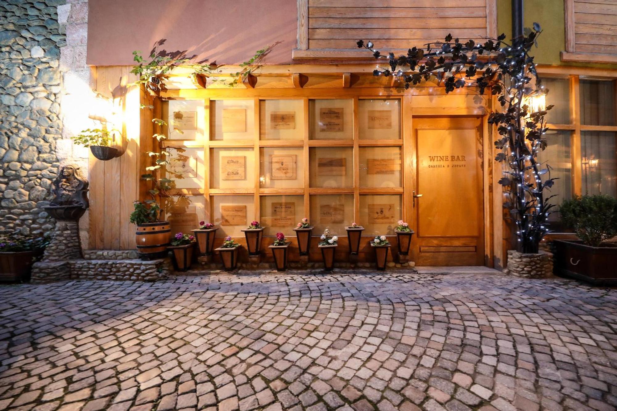 Hotel Carshia E Jupave Gjakova Luaran gambar