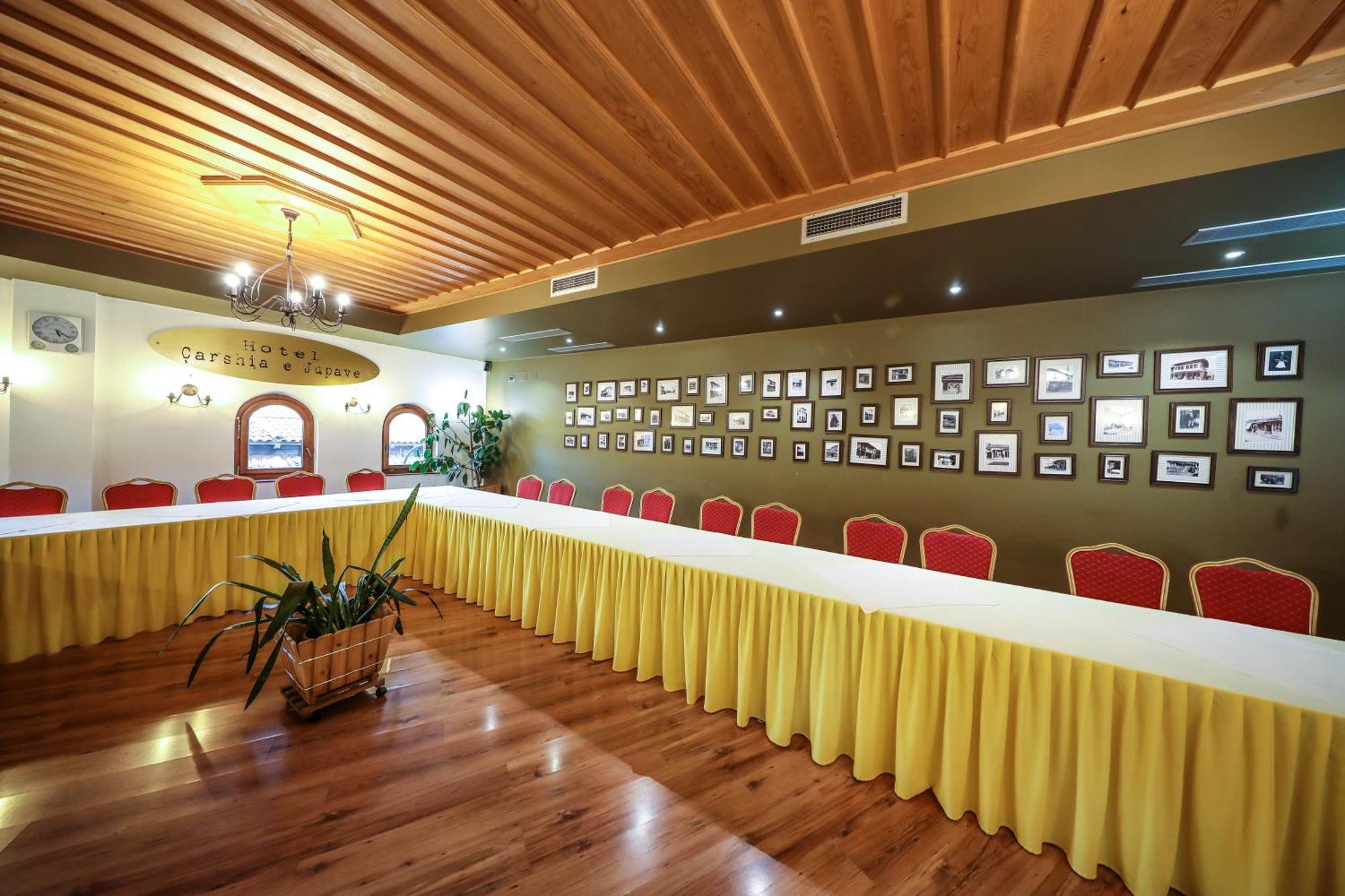 Hotel Carshia E Jupave Gjakova Luaran gambar