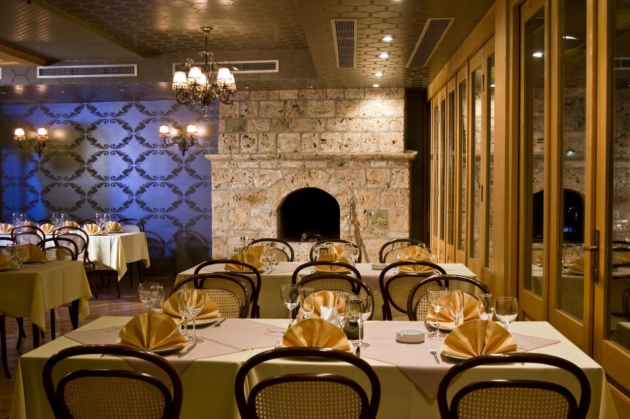 Hotel Carshia E Jupave Gjakova Luaran gambar