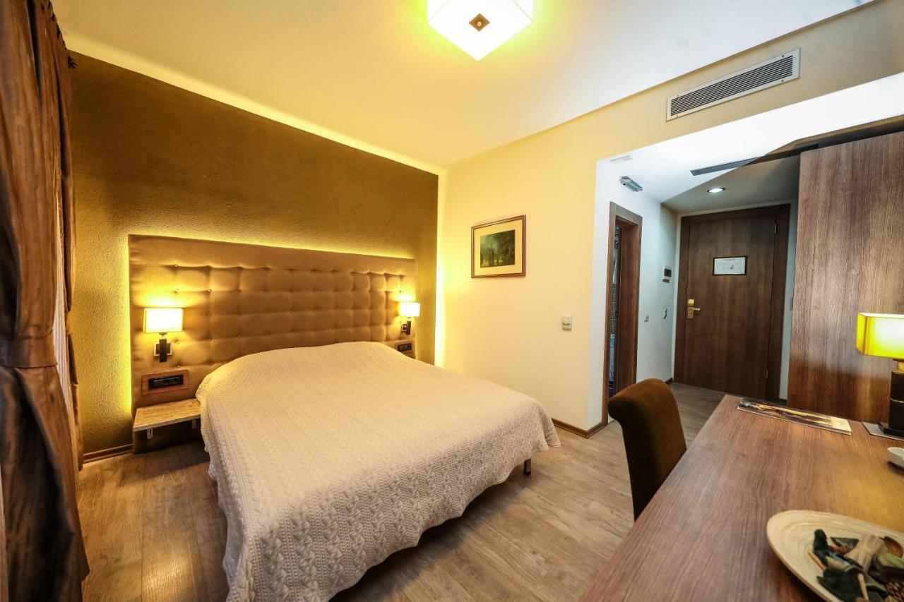 Hotel Carshia E Jupave Gjakova Luaran gambar