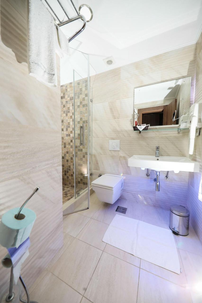 Hotel Carshia E Jupave Gjakova Luaran gambar