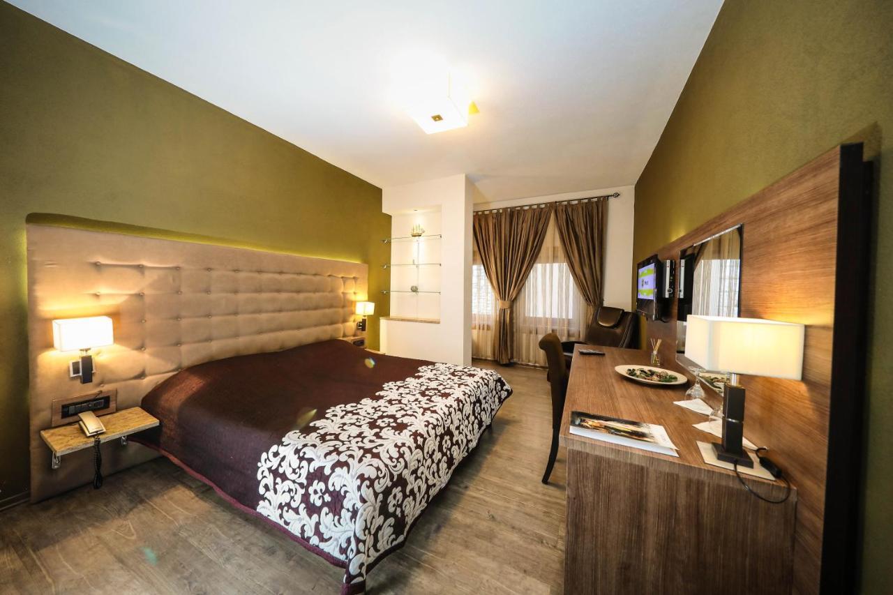 Hotel Carshia E Jupave Gjakova Luaran gambar
