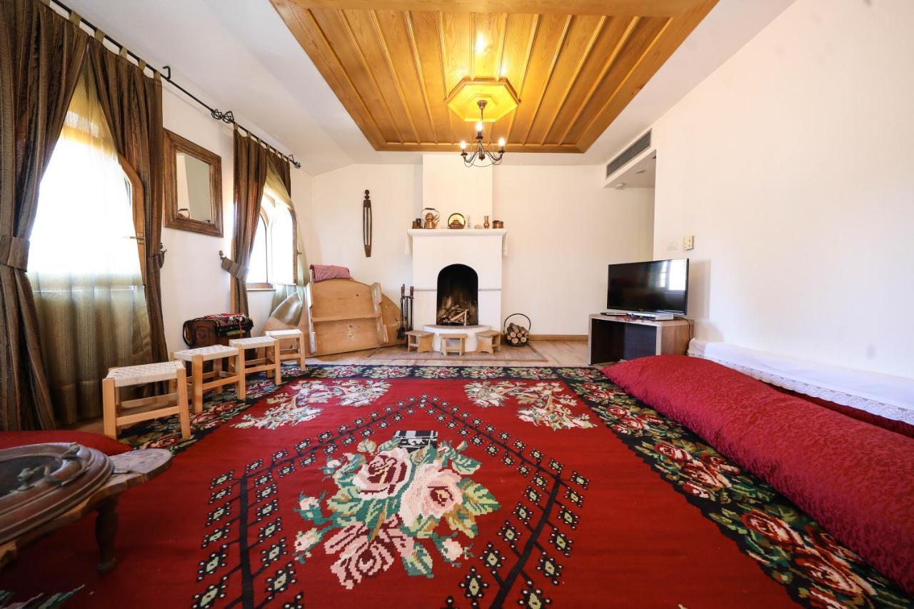 Hotel Carshia E Jupave Gjakova Luaran gambar